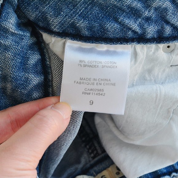 Dollhouse Ombre‎ Denim Shorts - Picture 8 of 9